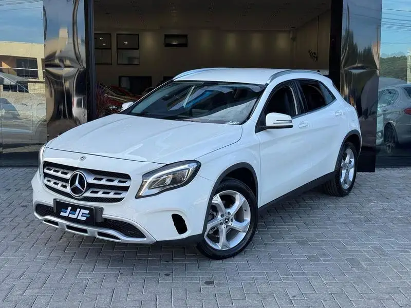 Mercedes-Benz GLA 200 GLA 200 1.6 Advance