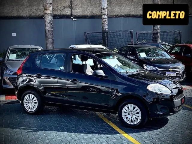 Carro Fiat Palio 2013 Attractive 1.0 8V (Flex)