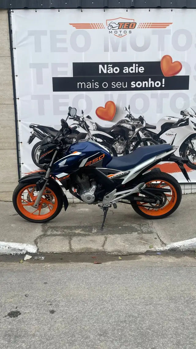 Carro Honda CB 250F Twister 2020 (CBS)