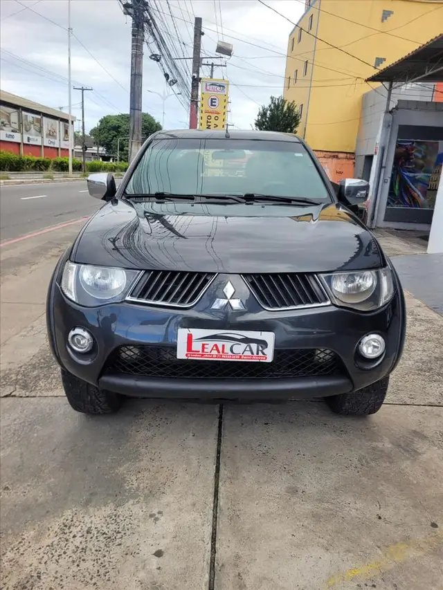 Carro Mitsubishi L200 Triton Sport 2010 L 200 Triton HPE 4x4 3.5 V6 (flex) (cab. dupla) (aut)