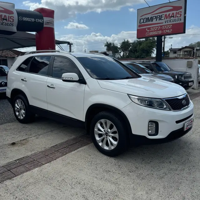 Carro Kia Sorento 2014 2.4 16V 4x2 (Aut)
