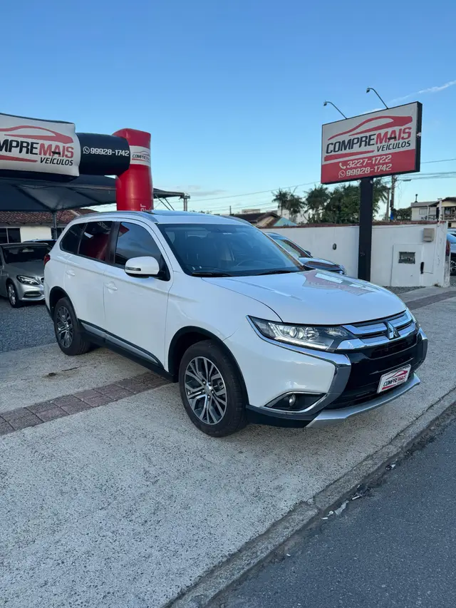 Carro Mitsubishi Outlander 2017 2.0 16V CVT