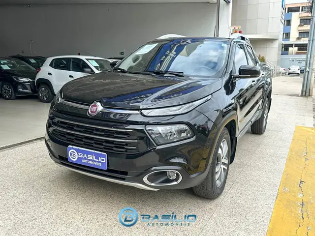 Carro Fiat Toro 2017 Volcano 2.0 diesel AT9 4x4