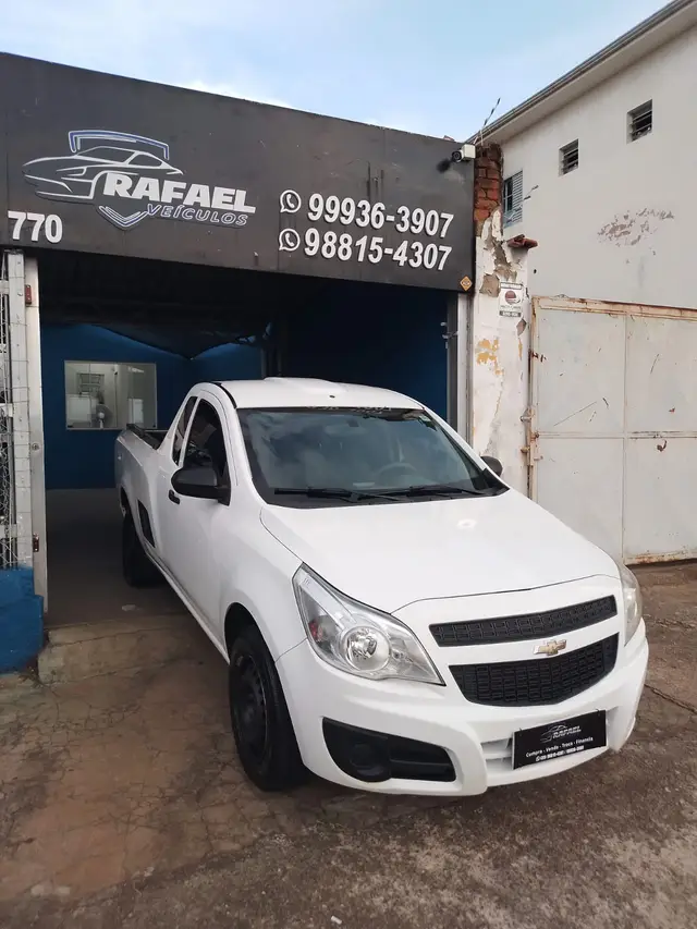 Carro Chevrolet Montana 2017 LS 1.4 (Flex)