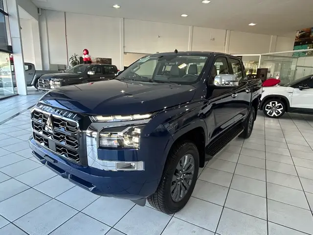Carro Mitsubishi Triton 2026 HPE-S