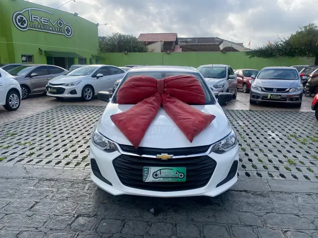 Carro Chevrolet Onix 2022 1.0 (Flex)