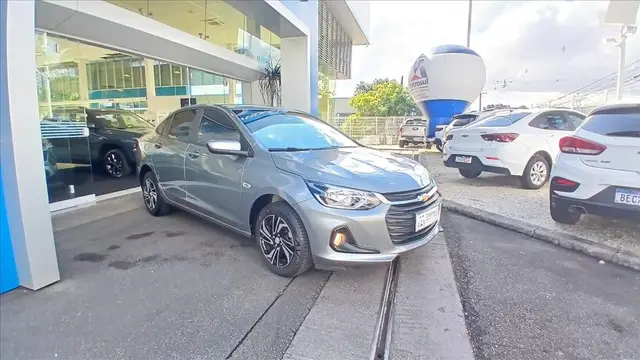 Carro Chevrolet Onix Plus 2025 LT 1.0