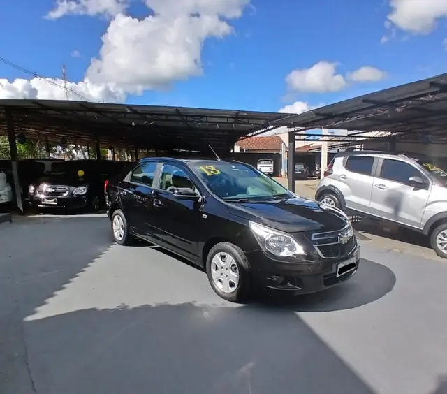 Carro Chevrolet Cobalt 2013 LT 1.4 8V (Flex)