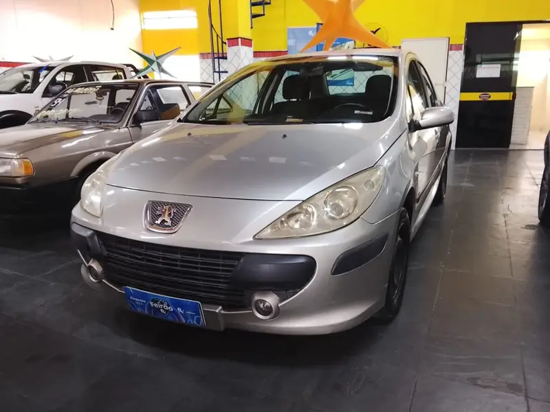 Peugeot 307 Sedan Presence 1.6 16V (flex)
