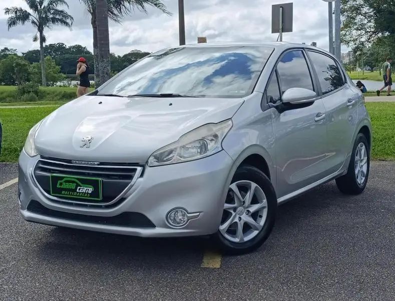 Peugeot 208 Active 1.5 8V (Flex)