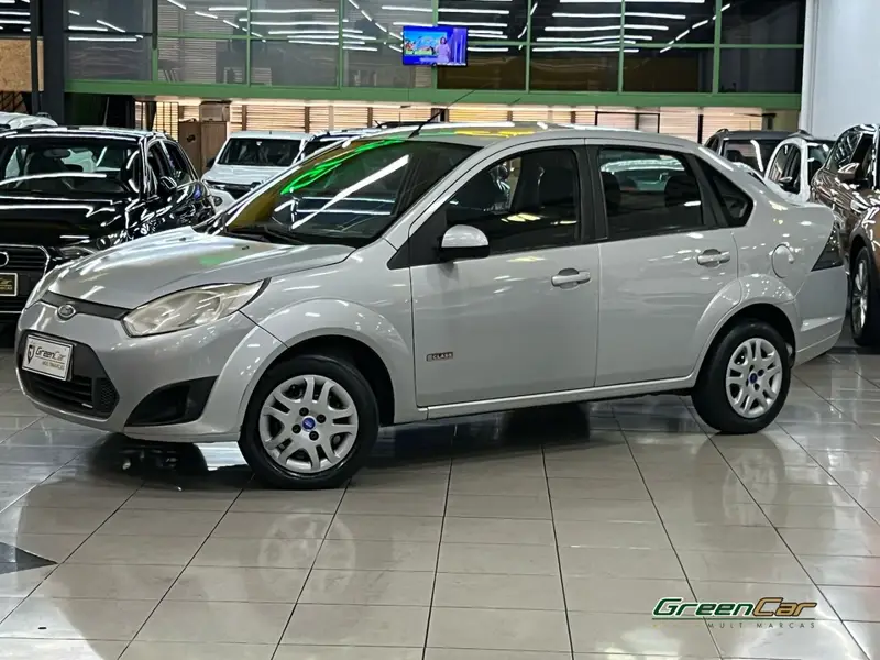Ford Fiesta Sedan 1.6 (Flex)