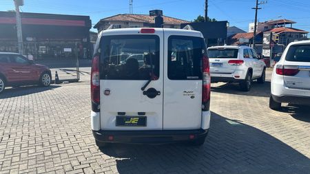 Doblò Attractive 1.4 8V (Flex)
