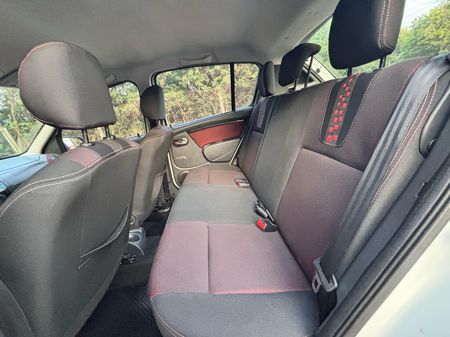 Sandero Stepway 1.6 8V (flex)