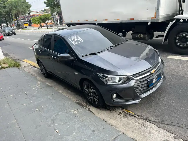Carro Chevrolet Onix Plus 2024 LT 1.0