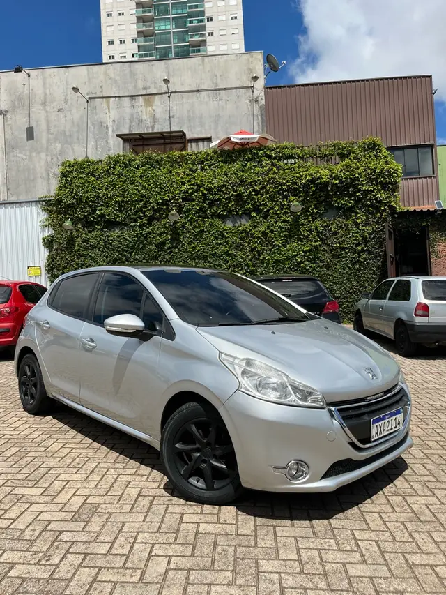 Carro Peugeot 208 2014 Allure 1.5 8V (Flex)