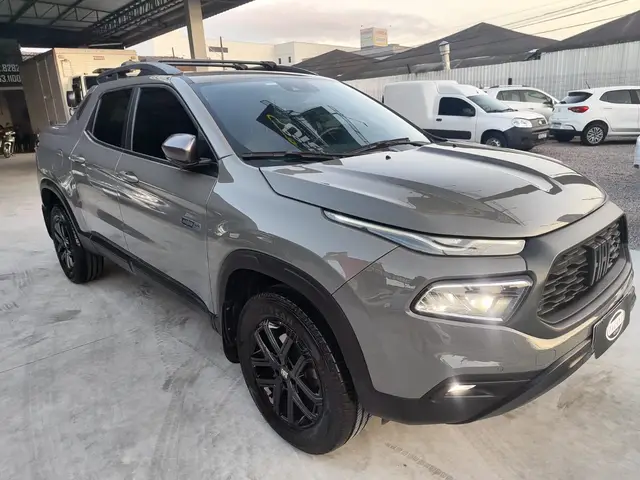 Carro Fiat Toro 2023 Ultra 2.0 TDI 4x4 (Aut)