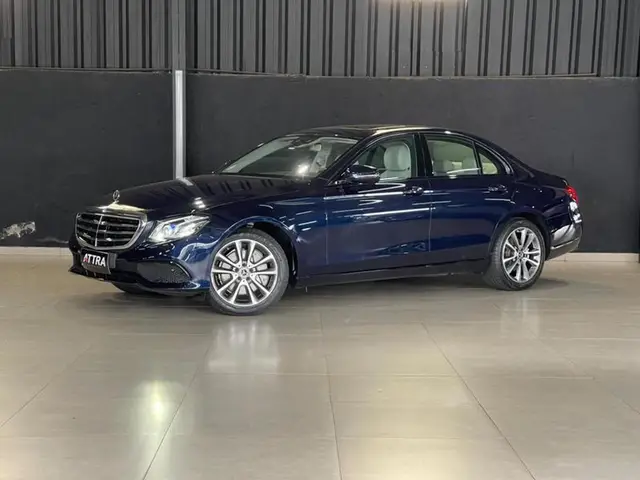Carro Mercedes-Benz E 300 2019 Exclusive 2.0 TB 258cv Aut.