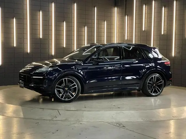 Carro Porsche Cayenne 2023 E-Hybrid 3.0 Turbo