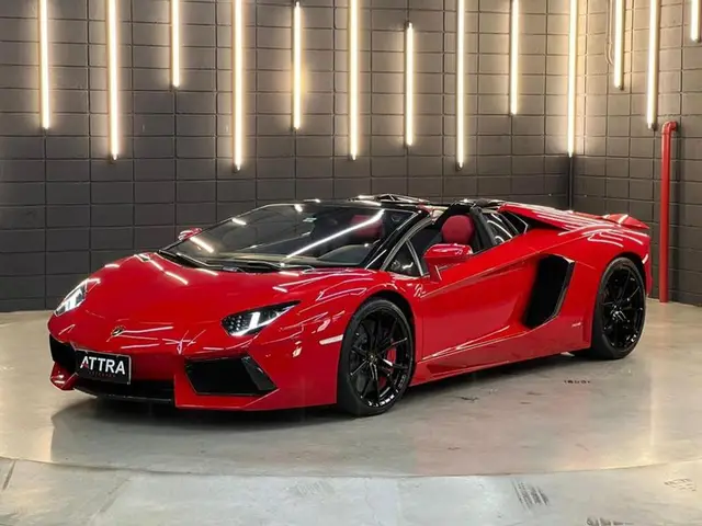 Carro Lamborghini Aventador 2015 LP700-4 Roadster 6.5 V12