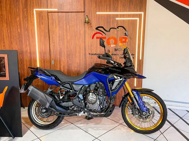Carro Suzuki V-Strom 2025 800DE