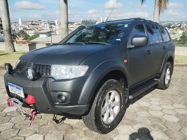 Carro Mitsubishi Pajero Dakar 2013 3.5 HPE 4WD (aut)(Flex)