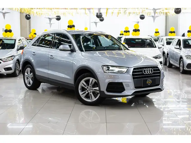 Carro Audi Q3 2018 1.4 TFSI Ambiente S Tronic