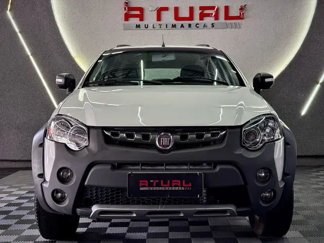 Carro Fiat Palio Weekend 2013 Adventure Locker 1.8 8V (Flex)