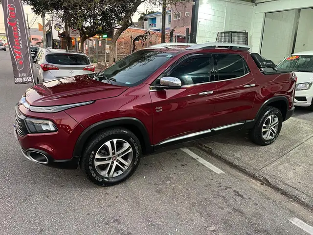 Carro Fiat Toro 2018 Volcano 2.0 diesel AT9 4x4