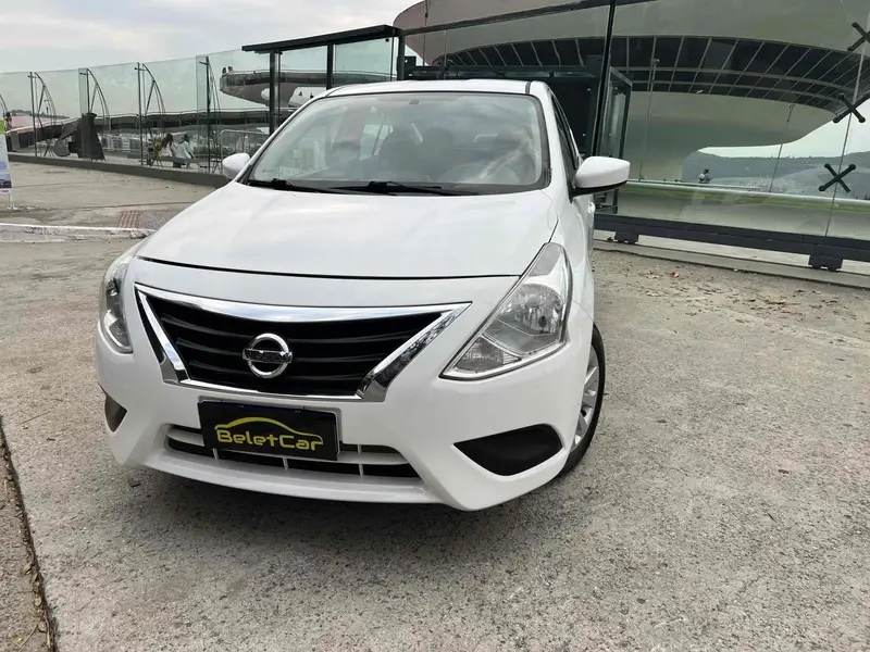 Nissan Versa 1.6 16V S FlexStart (Flex)