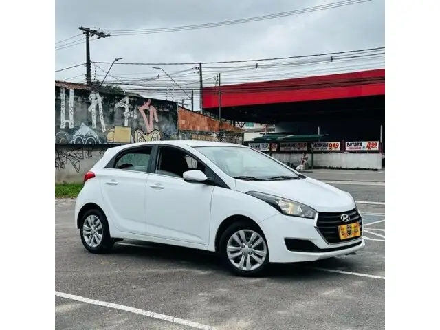 Carro Hyundai HB20 2017 1.6 Comfort Plus (Flex)