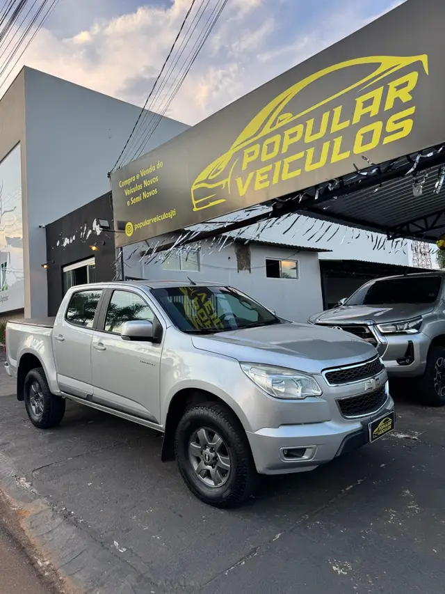 Carro Chevrolet S10 Cabine Dupla 2016 S10 2.4 Advantage (Cabine Dupla)
