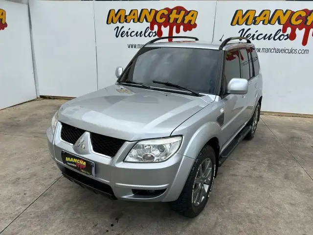 Carro Mitsubishi Pajero TR4 2015 2.0 16V 4x2 (Flex) (Aut)