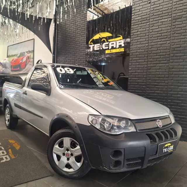 Carro Fiat Strada 2015 Working 1.4 (Flex)