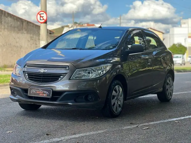 Carro Chevrolet Onix 2014 1.0 LT SPE/4