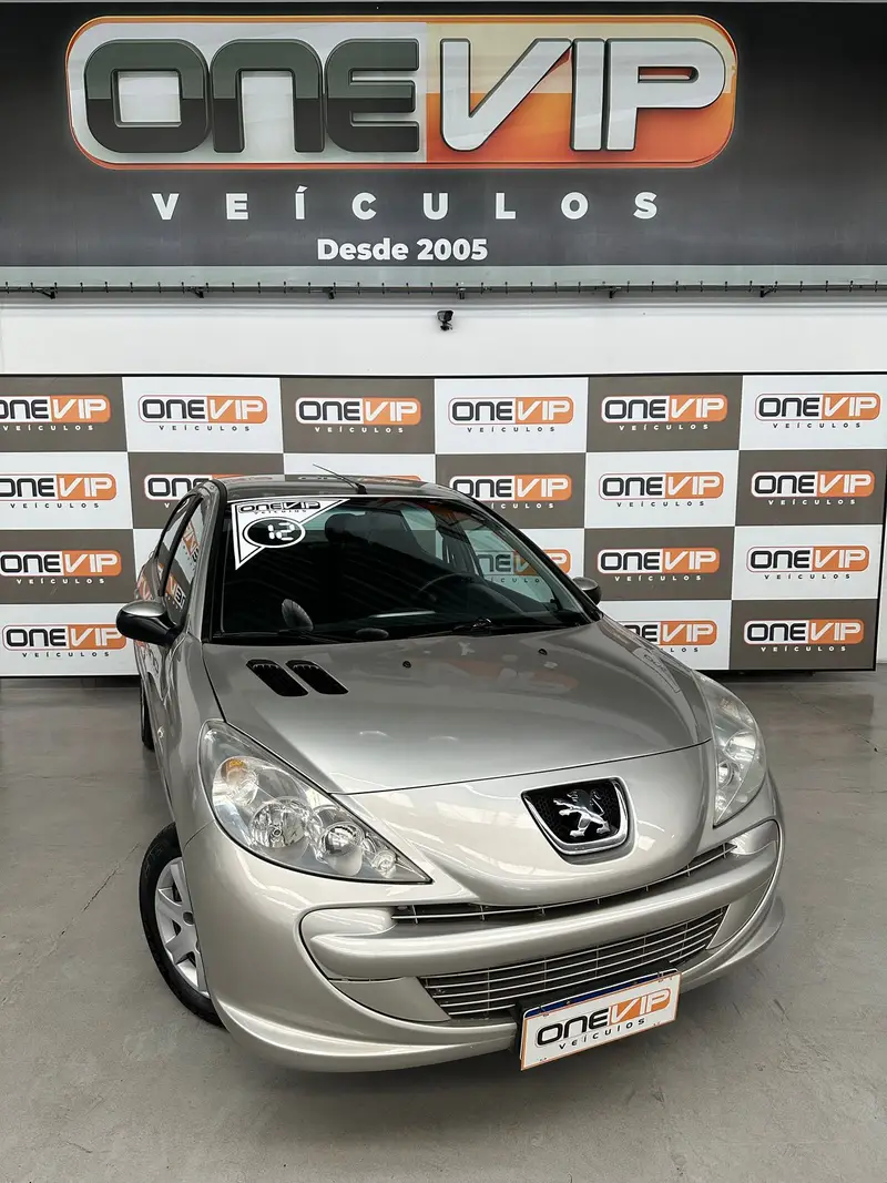 Peugeot 207 Hatch XR 1.4 8V (flex) 4p