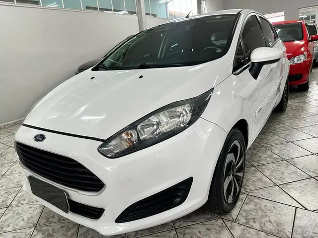Carro Ford Fiesta Hatch 2014 1.5 (Flex)