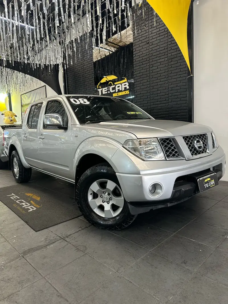 Nissan Frontier SEL 4x4 2.5 16V (cab. dupla)