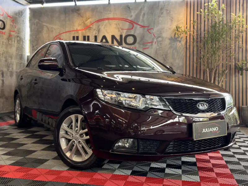 Kia Cerato 1.6 16V (Aut)