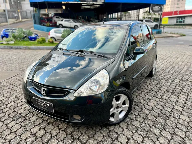 Carro Honda Fit 2005 LX 1.4
