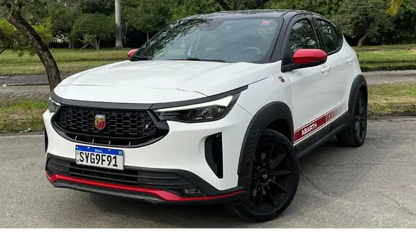 SUV tem motor 1.3 turbo e preparação que vai além do visual externo e costuras em vermelho dos bancos