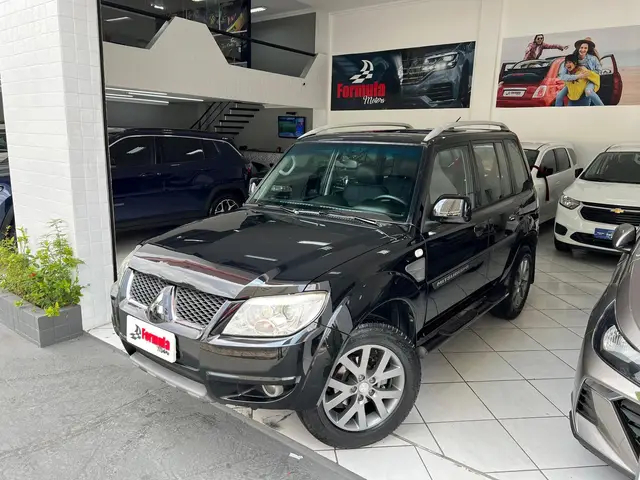 Carro Mitsubishi Pajero TR4 2013 2.0 16V 4x2 (Flex) (Aut)