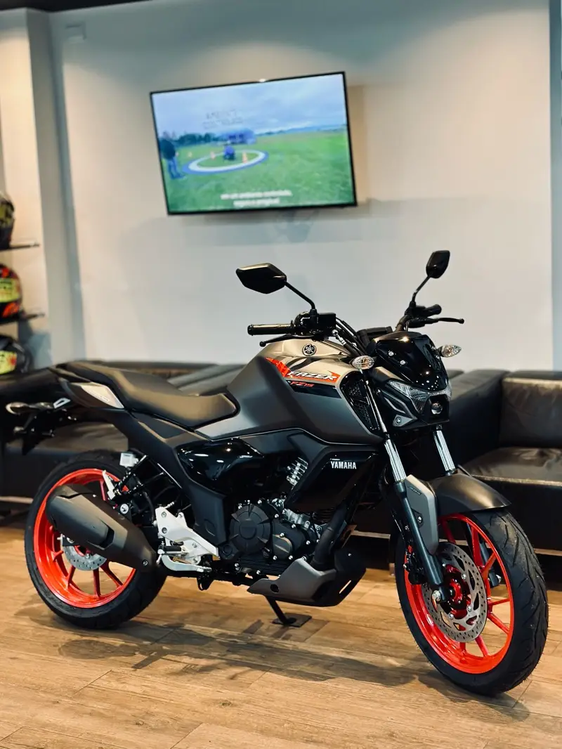 Yamaha Fazer FZ15 ABS Connected