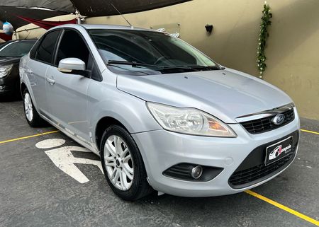 Focus Sedan GLX 2.0 16V (Flex)