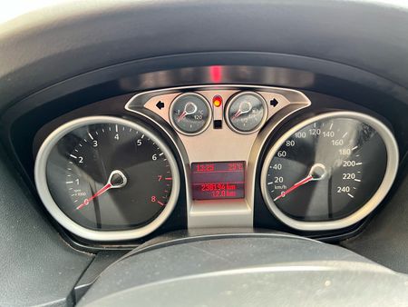 Focus Sedan GLX 2.0 16V (Flex)