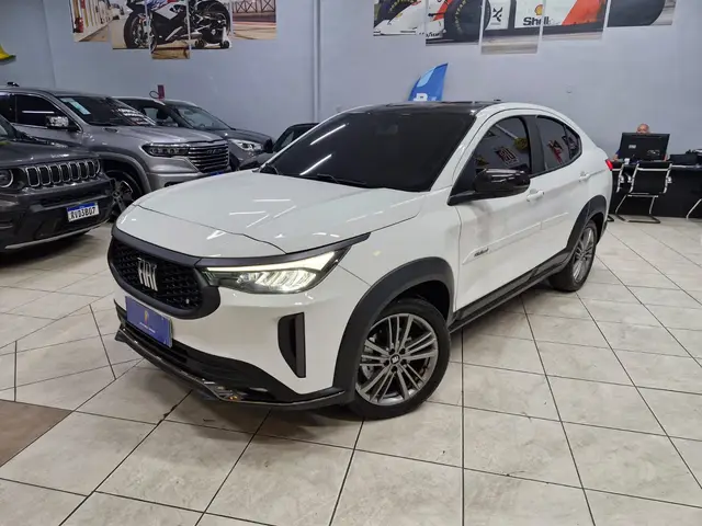 Carro Fiat Fastback 2024 Turbo 200