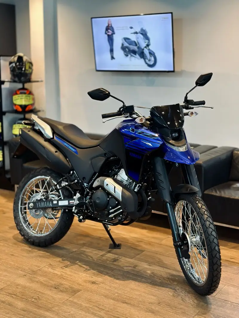 Yamaha XTZ 250 Lander Connected