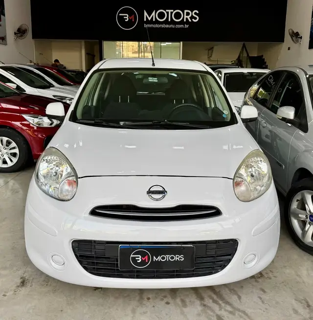Carro Nissan March 2013 1.0 16V S (Flex)