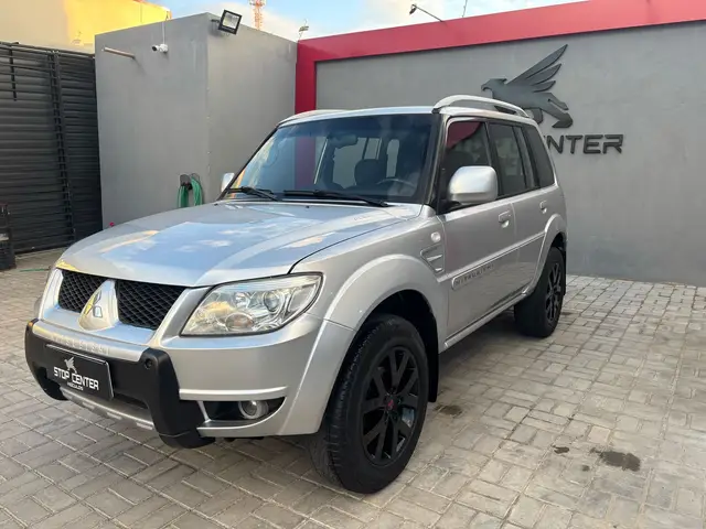 Carro Mitsubishi Pajero TR4 2010 2.0 16V (flex)