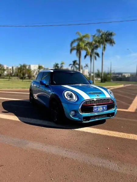 Carro MINI Cooper 2015 1.5 (Aut) 4p