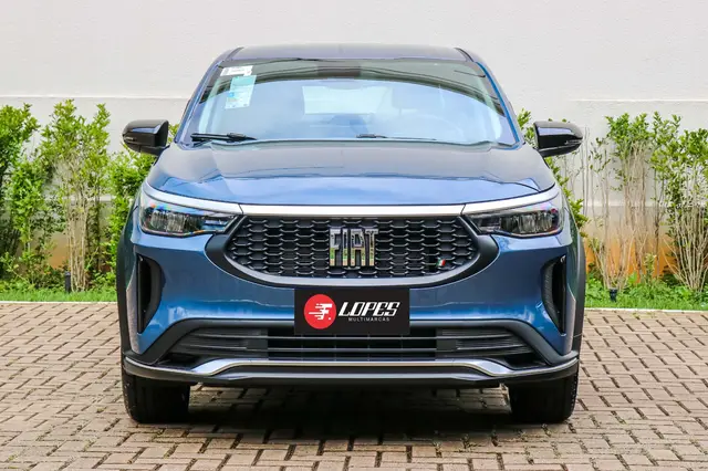 Carro Fiat Fastback 2025 Audace T200 Hybrid